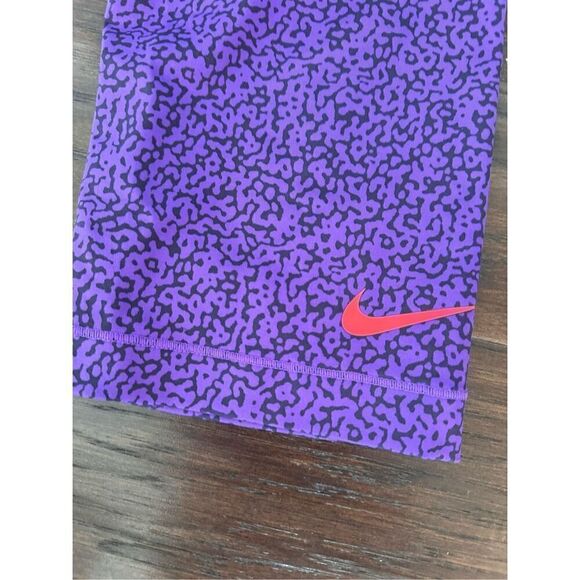 Nike Pro Dro Fit Leopard Cheetah Purple Capri Leggings - Picture 3 of 7